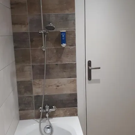 罗阿纳布里特柔尼格兰德酒店 3* 罗阿纳